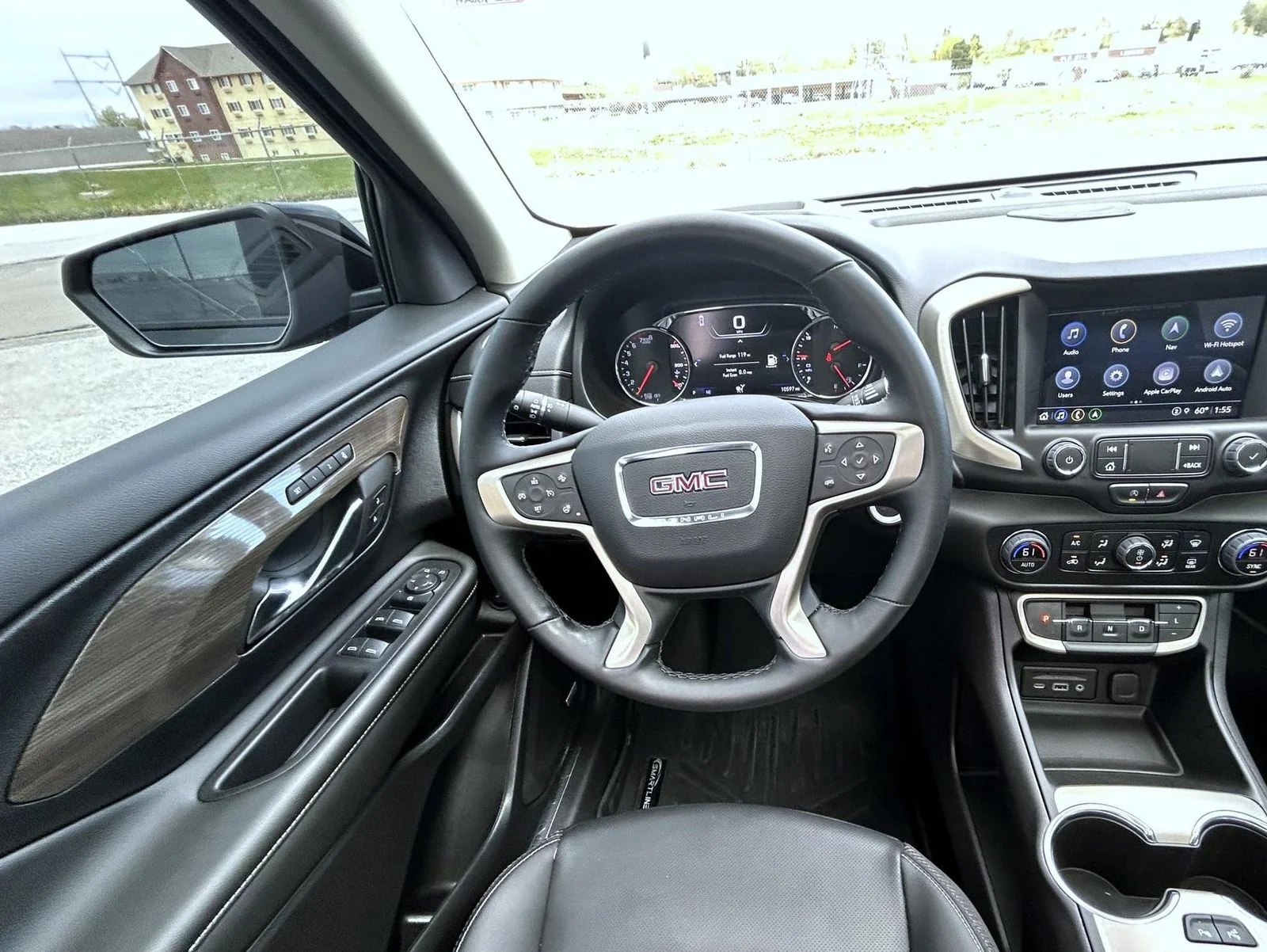 2024 GMC Terrain Denali - Photo 13