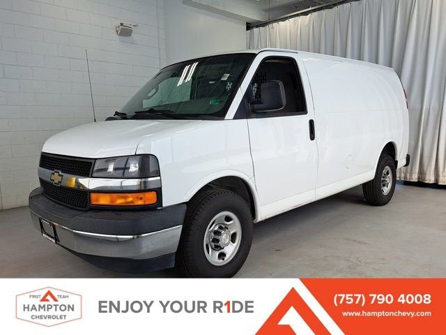 2017 Chevrolet Express 2500 Work Van HD's photo