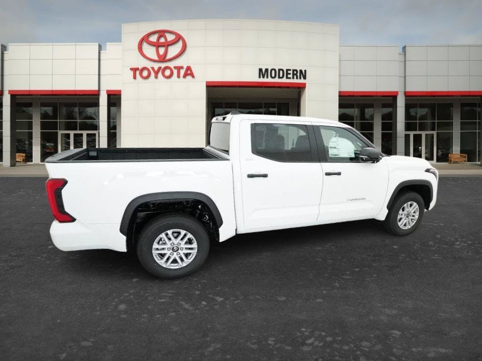 New 2026 Ice Cap Toyota SR5 image 16