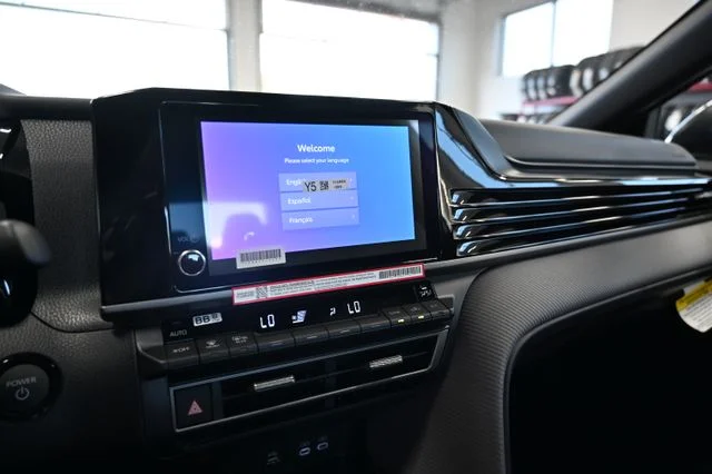 2026 Toyota Camry SE - Photo 15