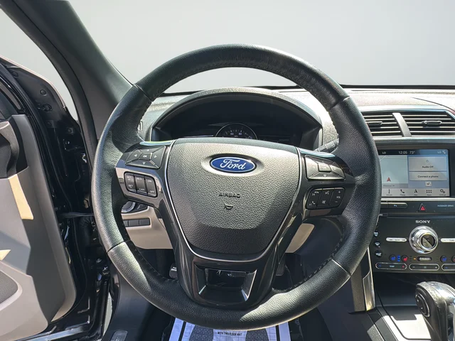 Used 2019 Black Ford Limited image 32