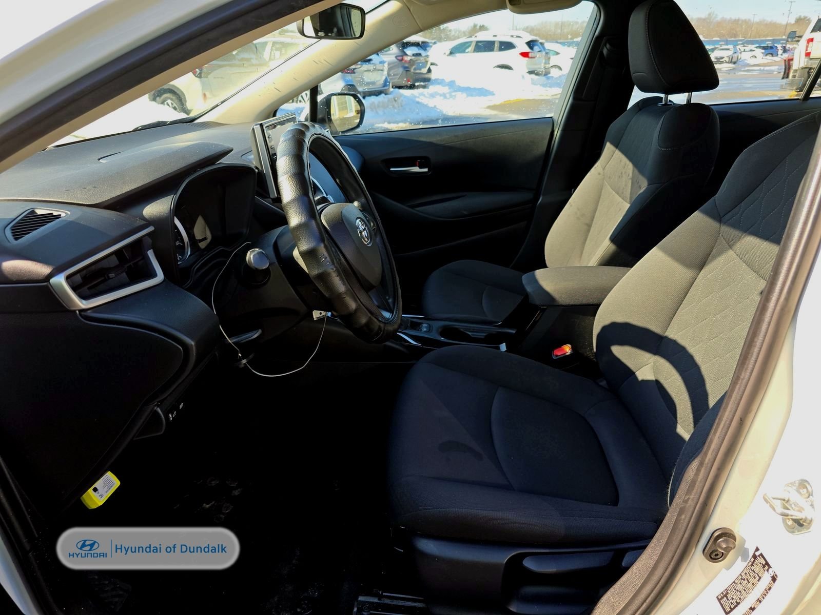 Used 2021 White Toyota LE image 9