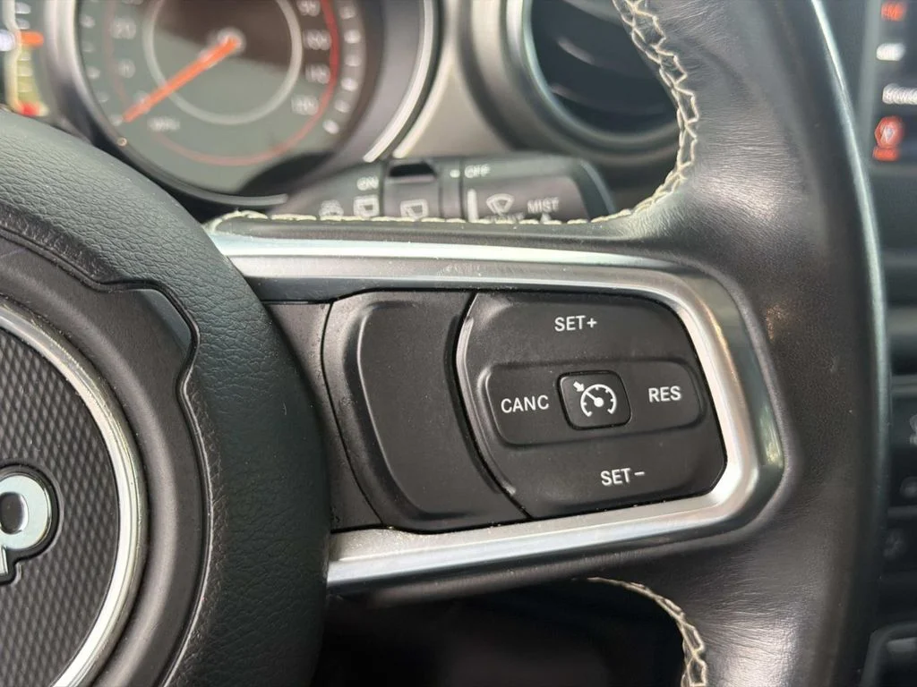 Used 2019 Gray Jeep Unlimited Sahara image 21