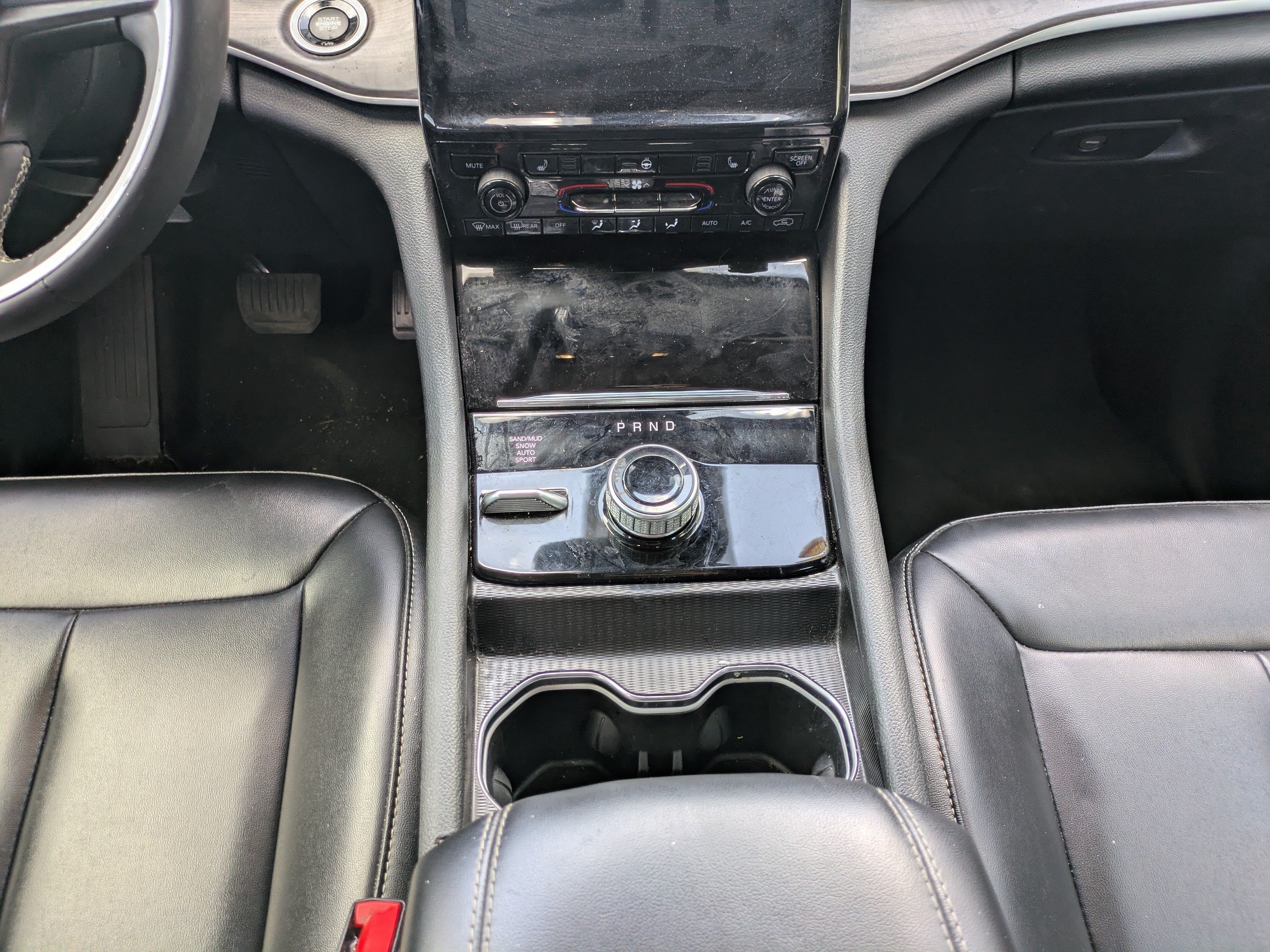 Used 2024 Bright White Clearcoat Jeep Limited image 16