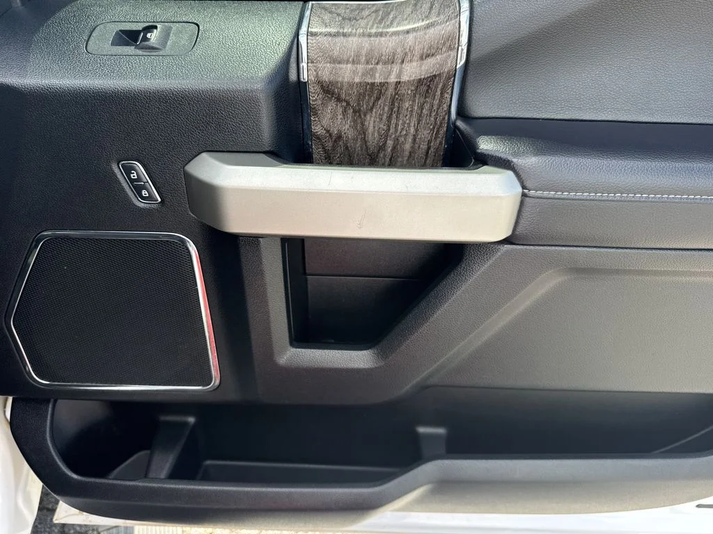 Used 2017 White Ford Lariat image 14