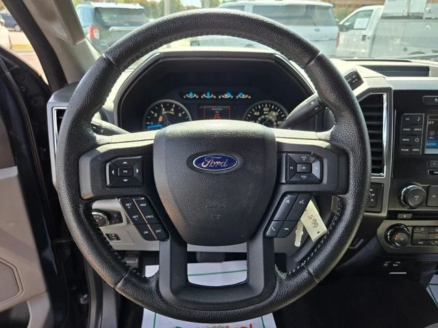 Used 2015 Blue Ford XLT image 31