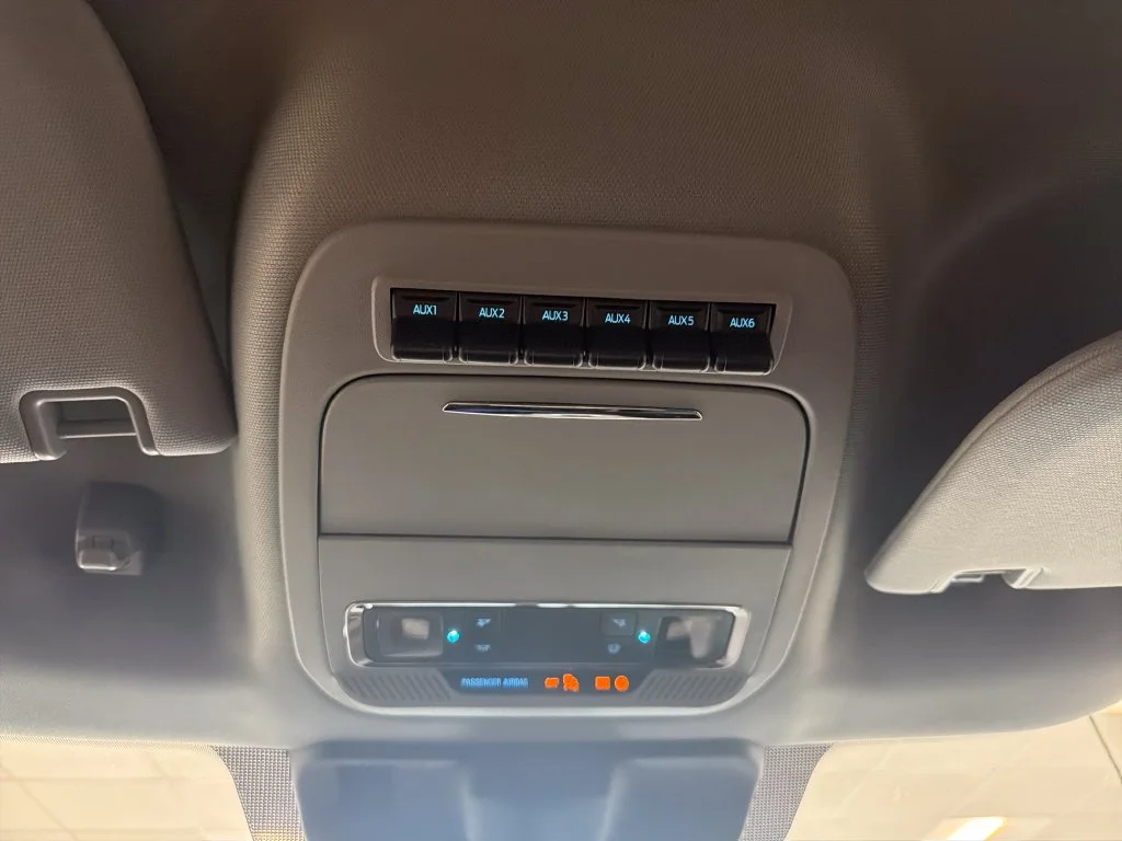 New 2027 Gray Ford Lariat image 16