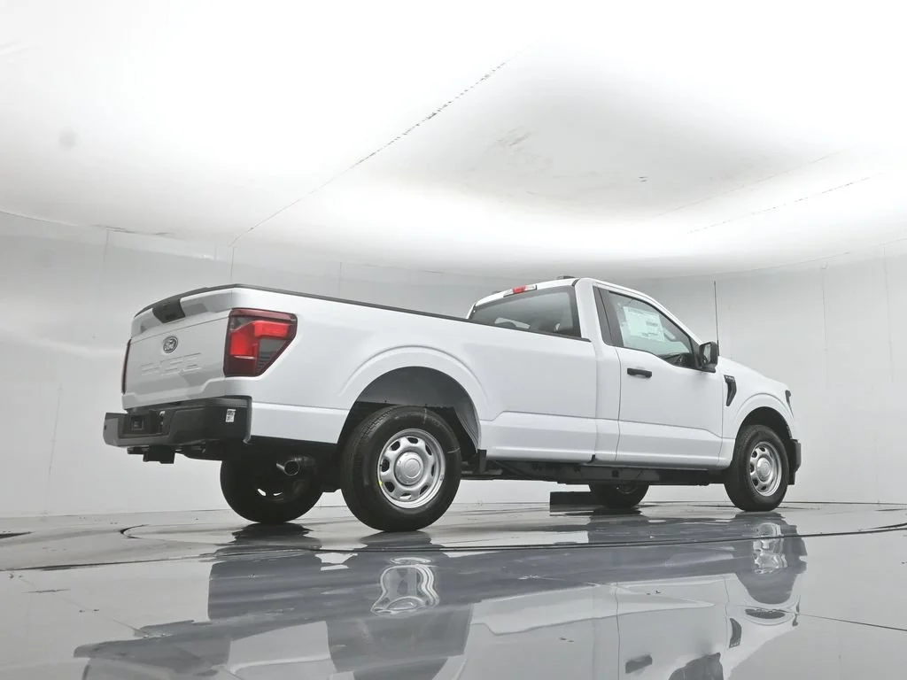 New 2026 Oxford White Ford XL image 38
