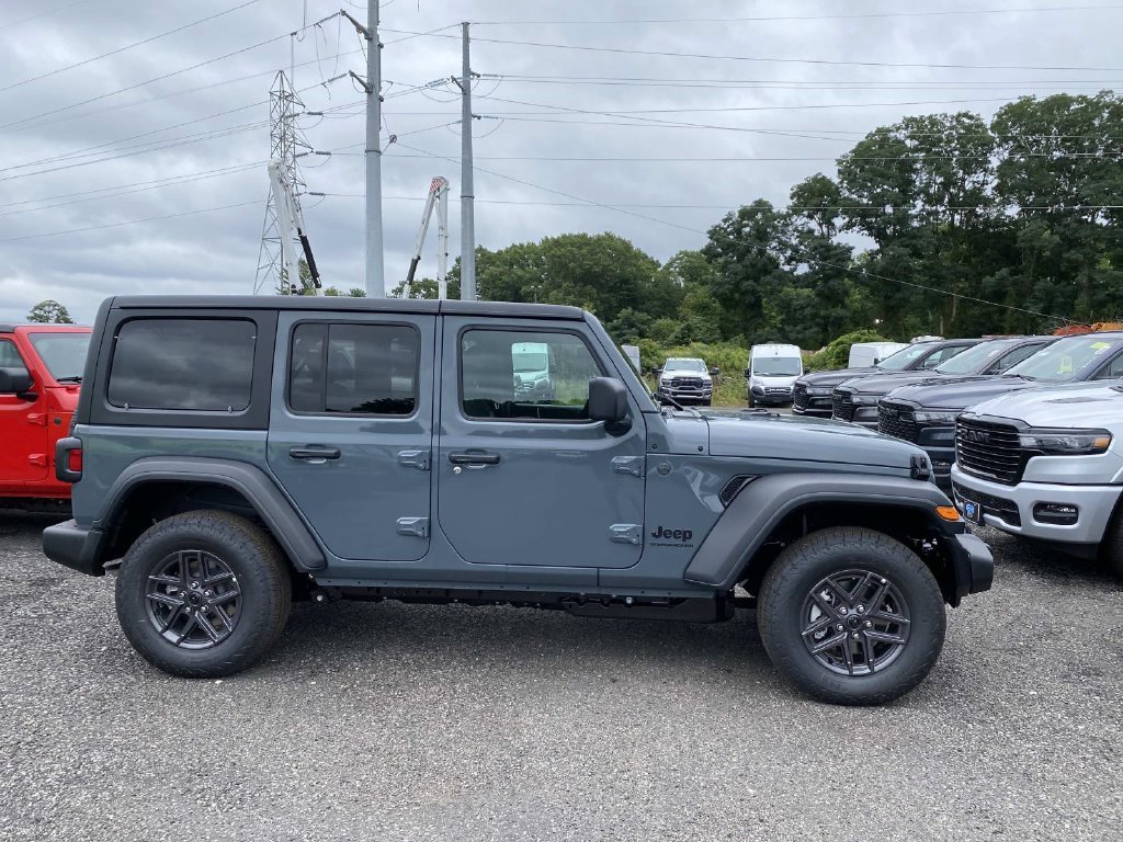 New 2026 Anvil Clear-Coat Exterior Paint Jeep Sport S image 2