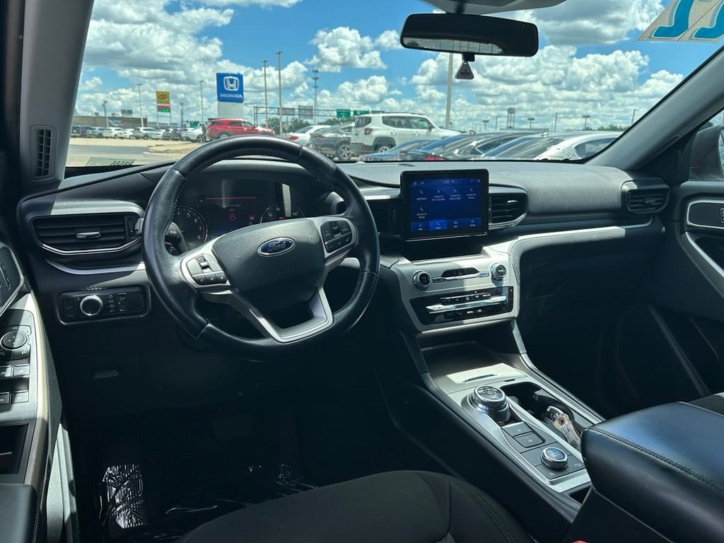 Used 2022 Oxford White Ford XLT image 14