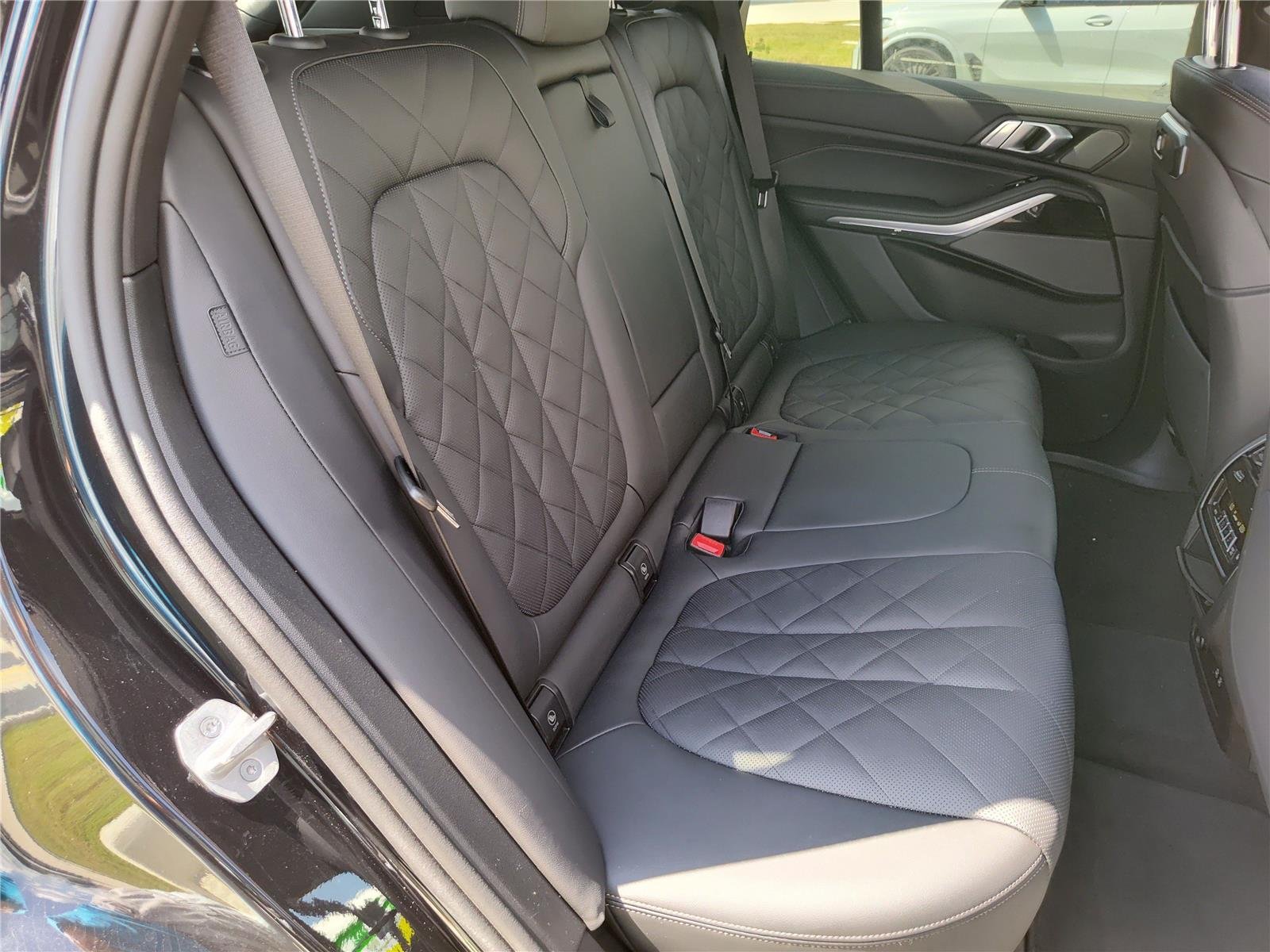 2025 BMW X5 40i - Photo 27