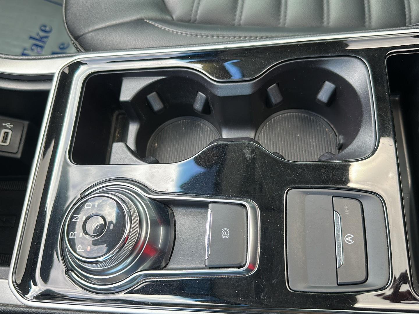 Used 2019 Blue Metallic Ford SEL image 23