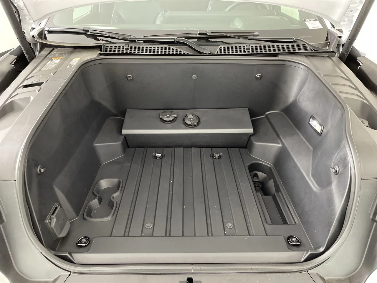 2025 Chevrolet Silverado EV LT - Photo 89