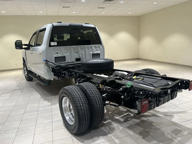 New 2026 Avalanche Gray Ford F-350® LARIAT® image 3