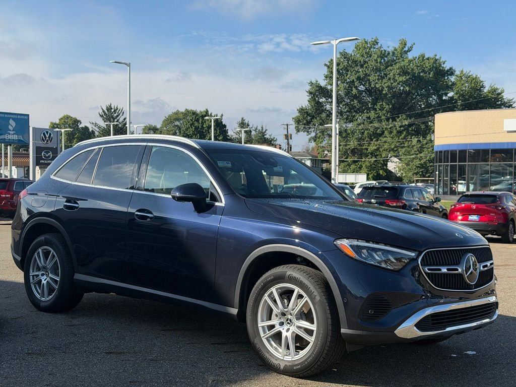 Used 2023 Blue Mercedes-Benz GLC 300 image 6