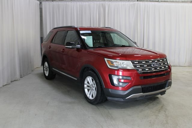 Used 2016 Ruby Red Metallic Ford XLT image 26
