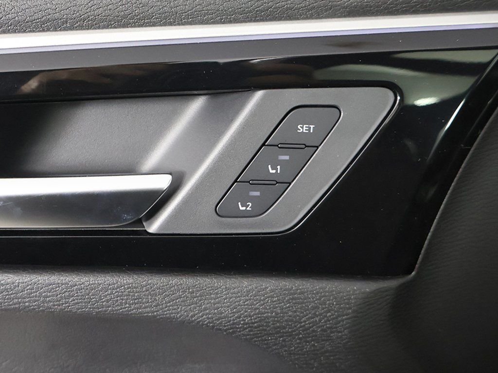 2025 Mitsubishi Outlander SEL - Photo 43