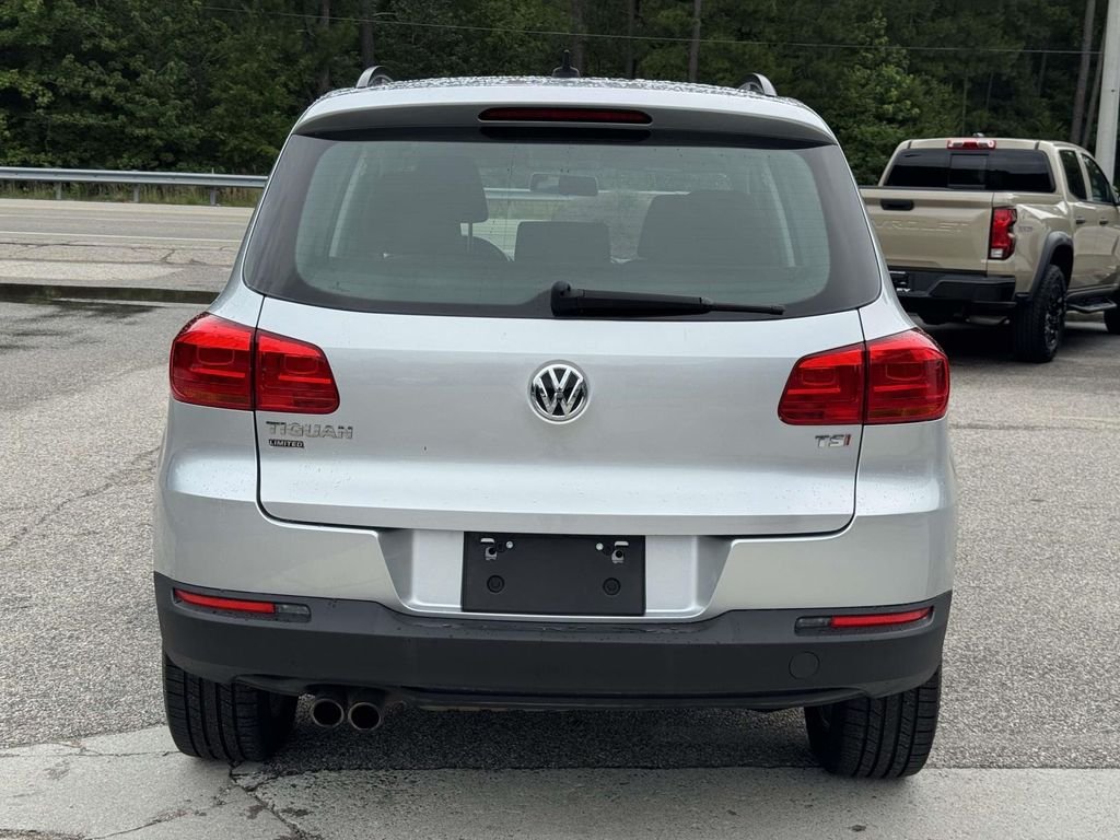 Used 2018 Silver Volkswagen 2.0T image 22