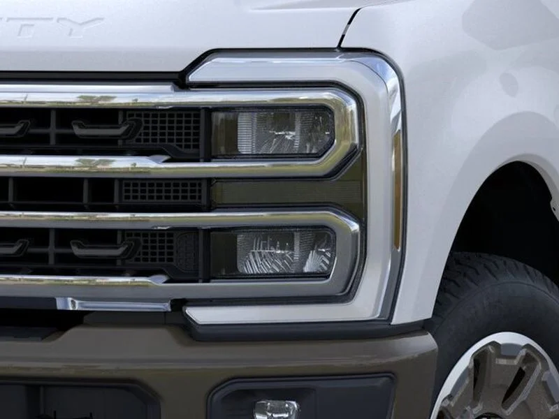 New 2026 Star White Metallic Tri-Coat Ford F-250® King Ranch® image 20