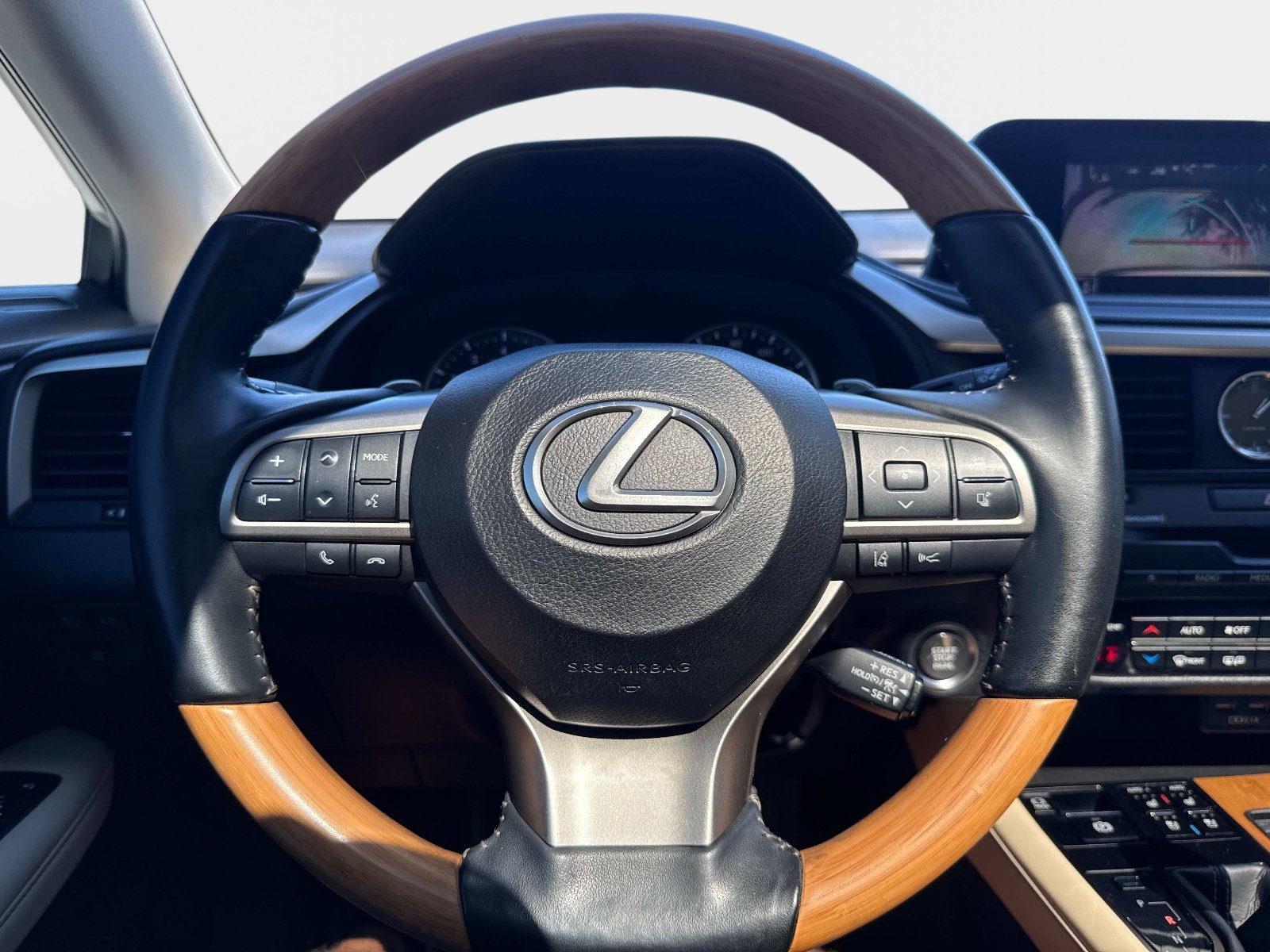 Used 2022 Eminent White Pearl Lexus RX 350 image 27