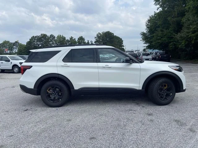 New 2026 White Ford Tremor image 2