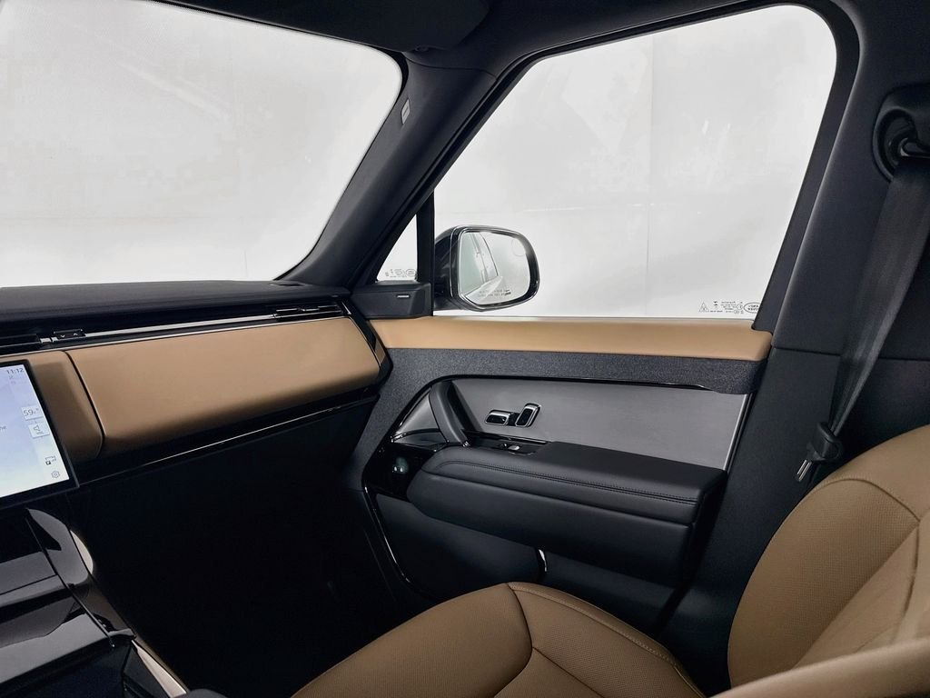 New 2026 Borasco Grey Land Rover Dynamic SE image 25