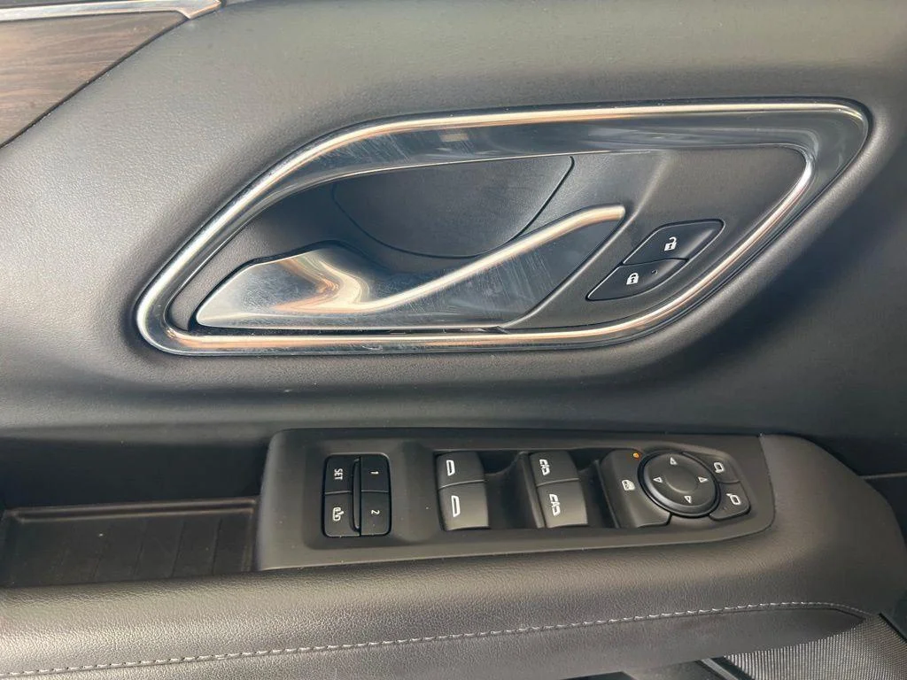Used 2022 Midnight Blue Metallic Chevrolet LT image 7