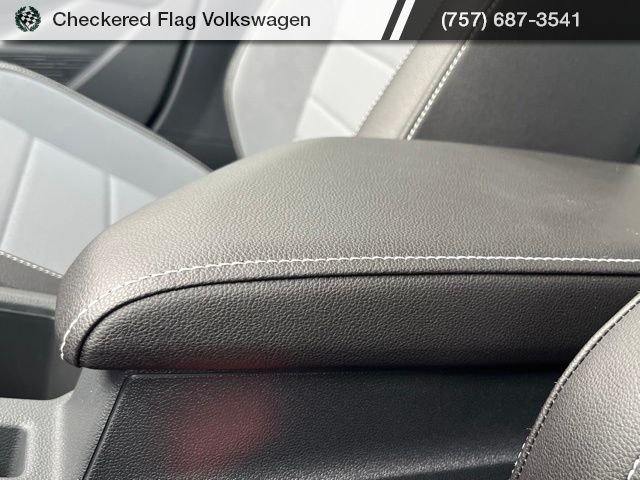 2026 Volkswagen Jetta SE - Photo 43