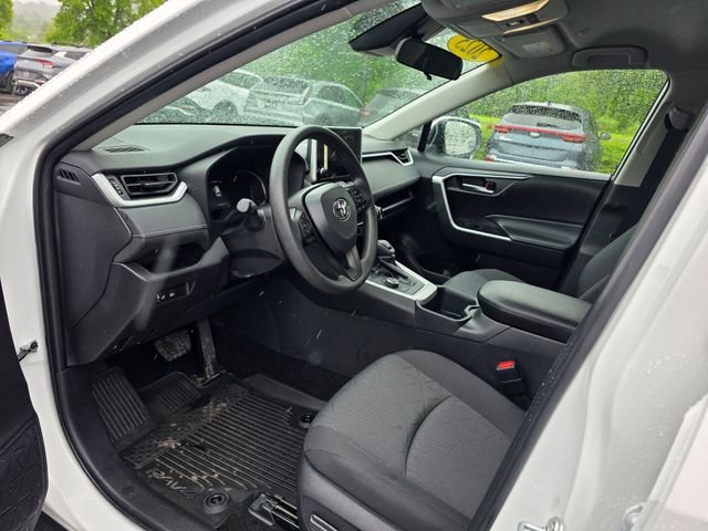 Used 2025 White Toyota XLE image 16