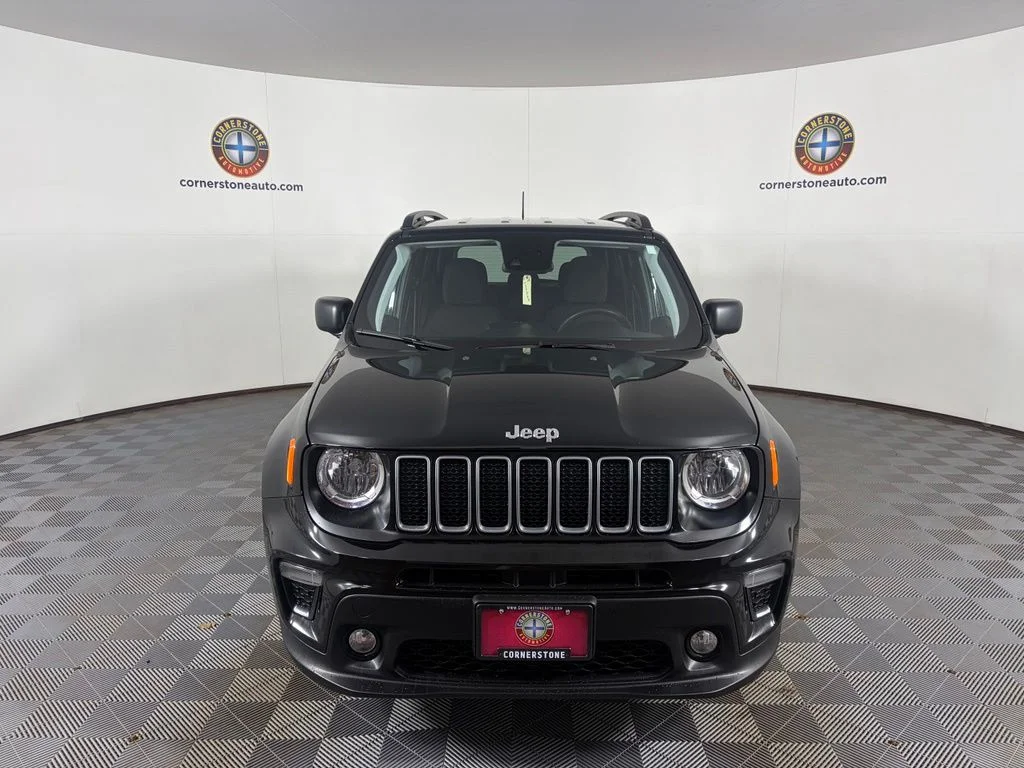Used 2022 Black Jeep Latitude image 15