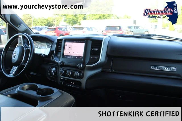 Used 2022 White Ram Big Horn/Lone Star image 13