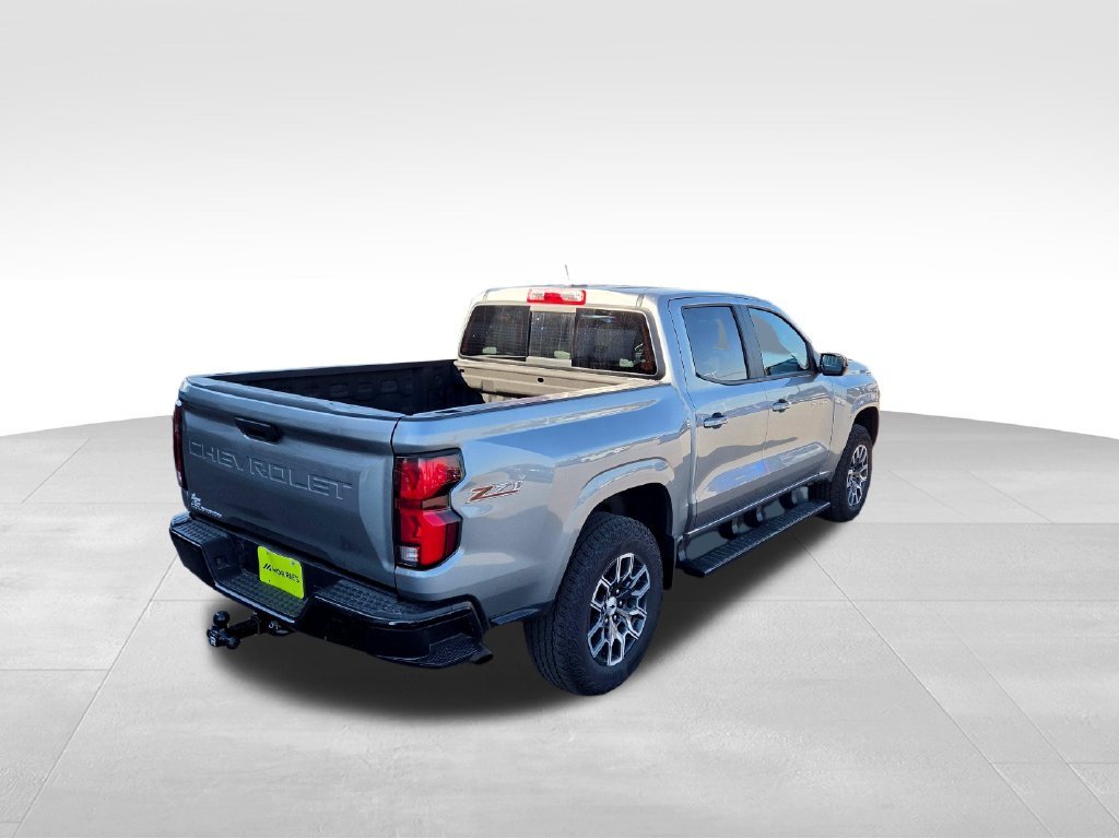 Used 2023 Gray Chevrolet Z71 image 6