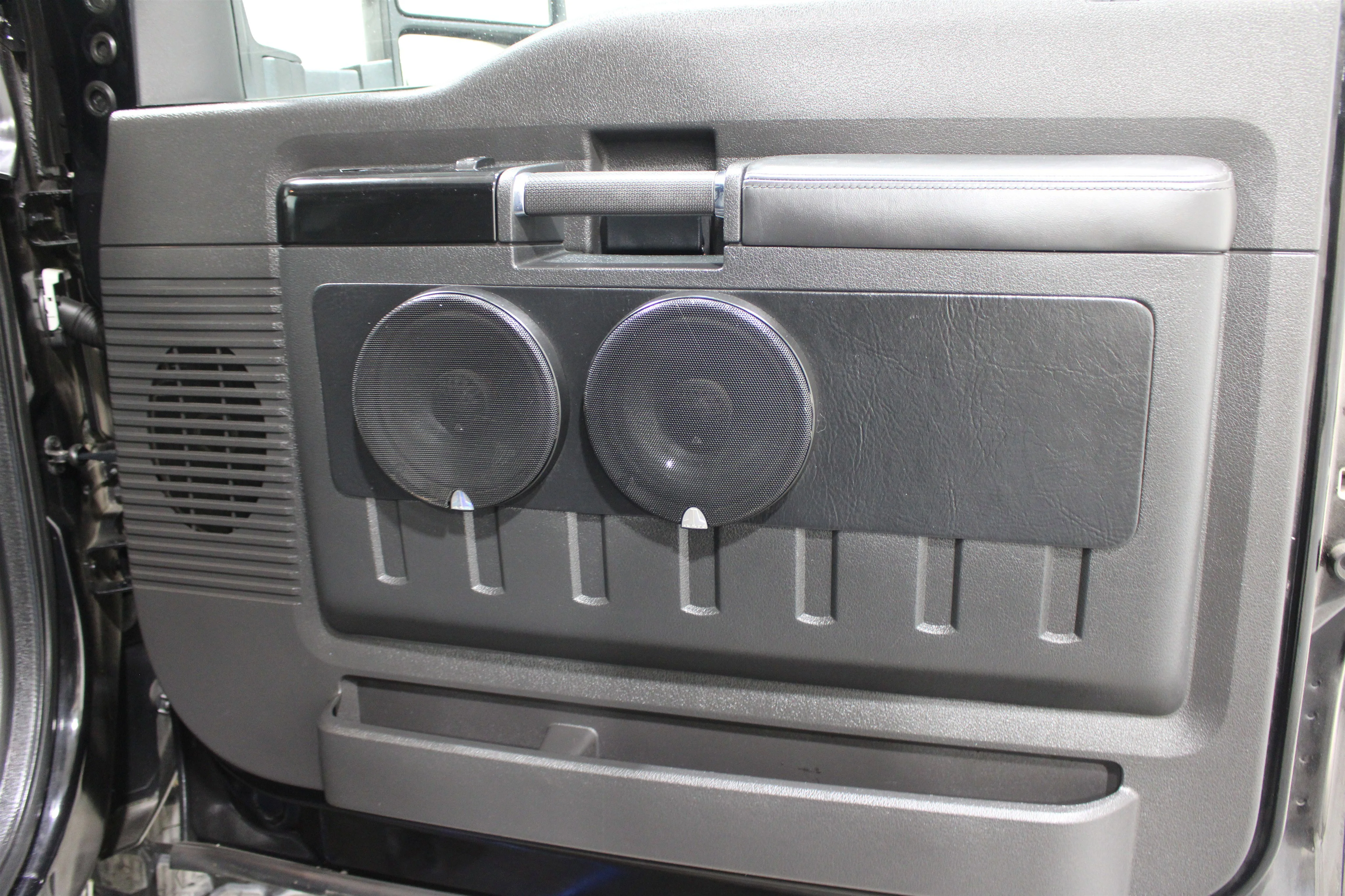 2016 Ford F-350 Super Duty Platinum - Photo 26