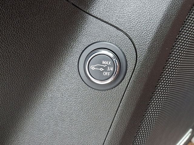 Used 2023 Blue GMC AT4 image 21
