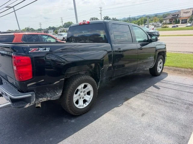 Used 2014 Black Chevrolet LT image 4