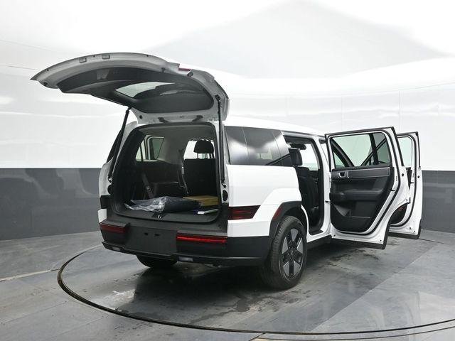 New 2026 White Hyundai SE image 19