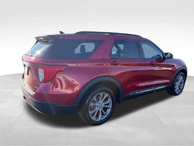 Used 2023 Red Ford XLT image 6