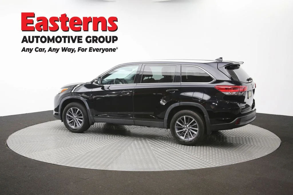 Used 2019 Black Toyota XLE image 66