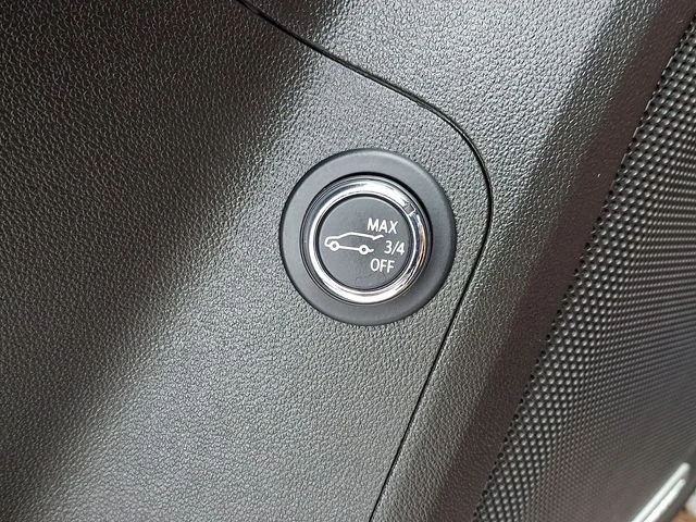 Used 2023 Blue GMC AT4 image 21