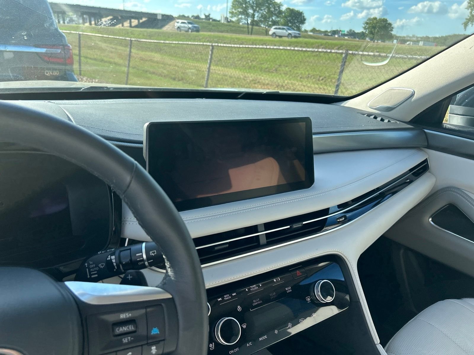 Certified Used 2026 Gray INFINITI LUXE image 24