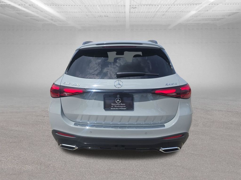 New 2026 MANUFAKTUR Alpine Grey Mercedes-Benz GLC 300 image 4