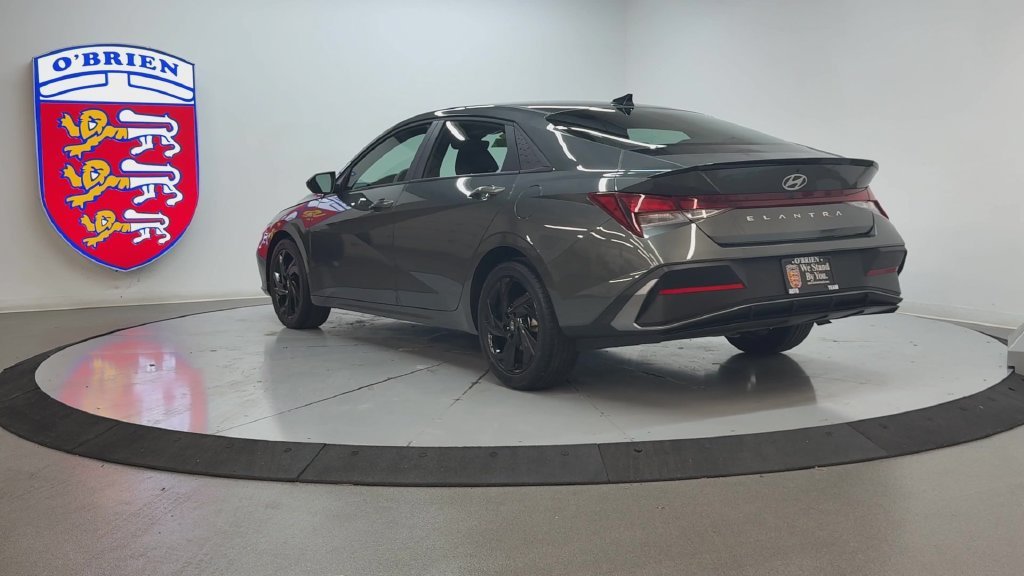 Used 2026 Gray Hyundai SEL Sport image 6