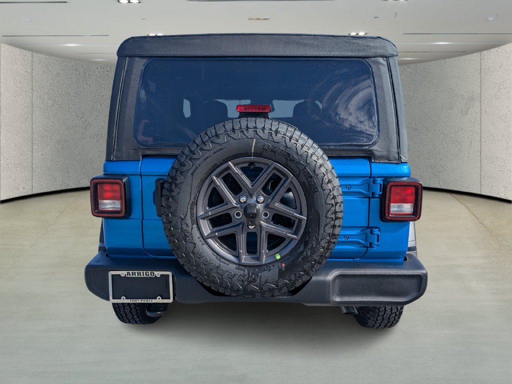 New 2026 Hydro Blue Pearl-Coat Exterior Paint Jeep Sport S image 6