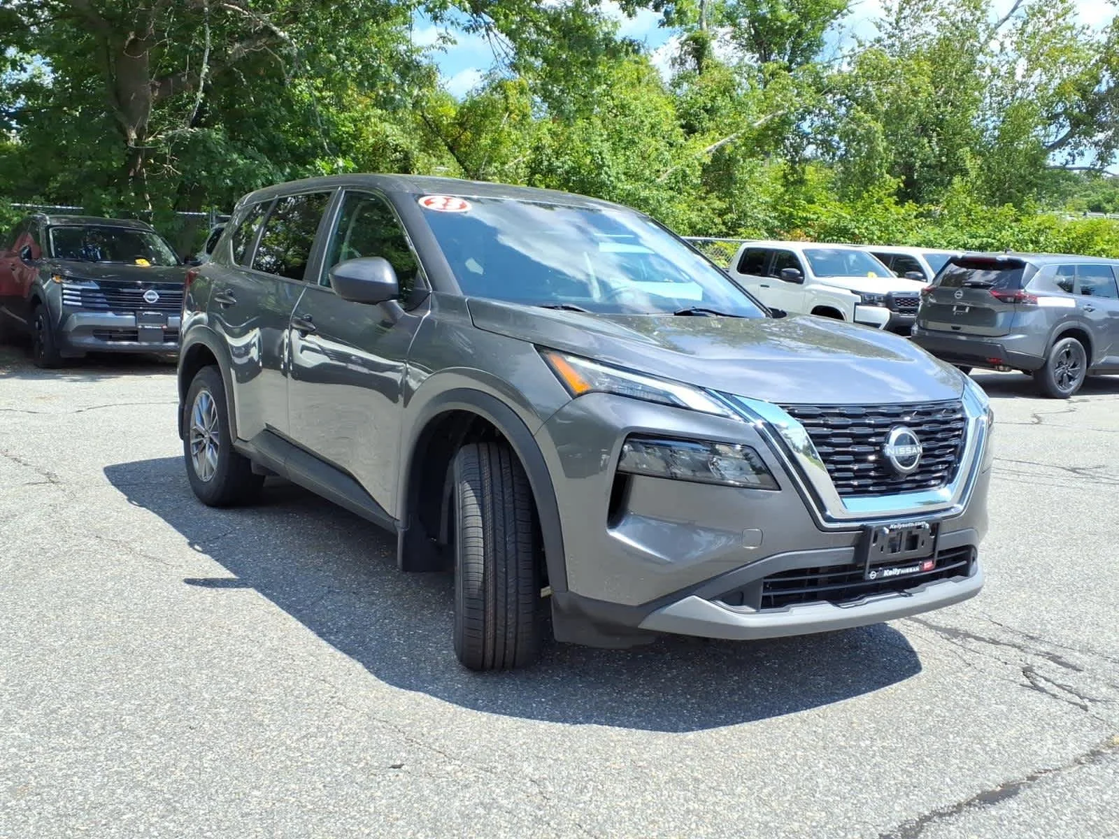 Certified Used 2023 Gun Metallic Nissan S image 3