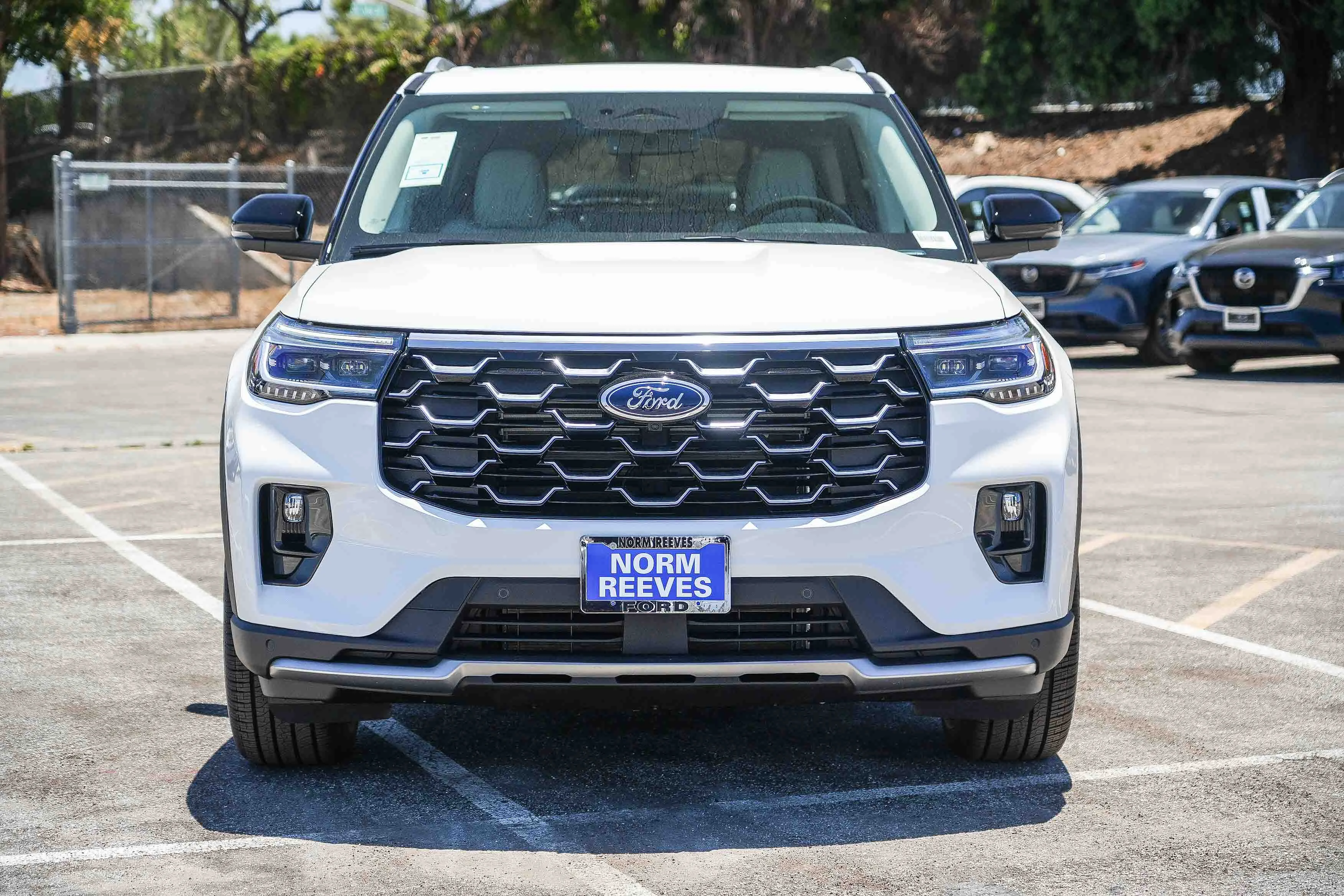 New 2026 Star White Metallic Tri-Coat Ford Platinum™ image 4