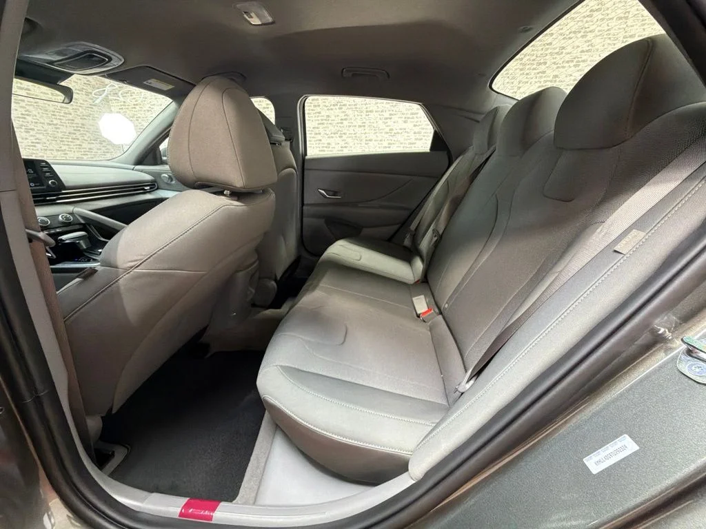 New 2026 Amazon Gray Hyundai SE image 14