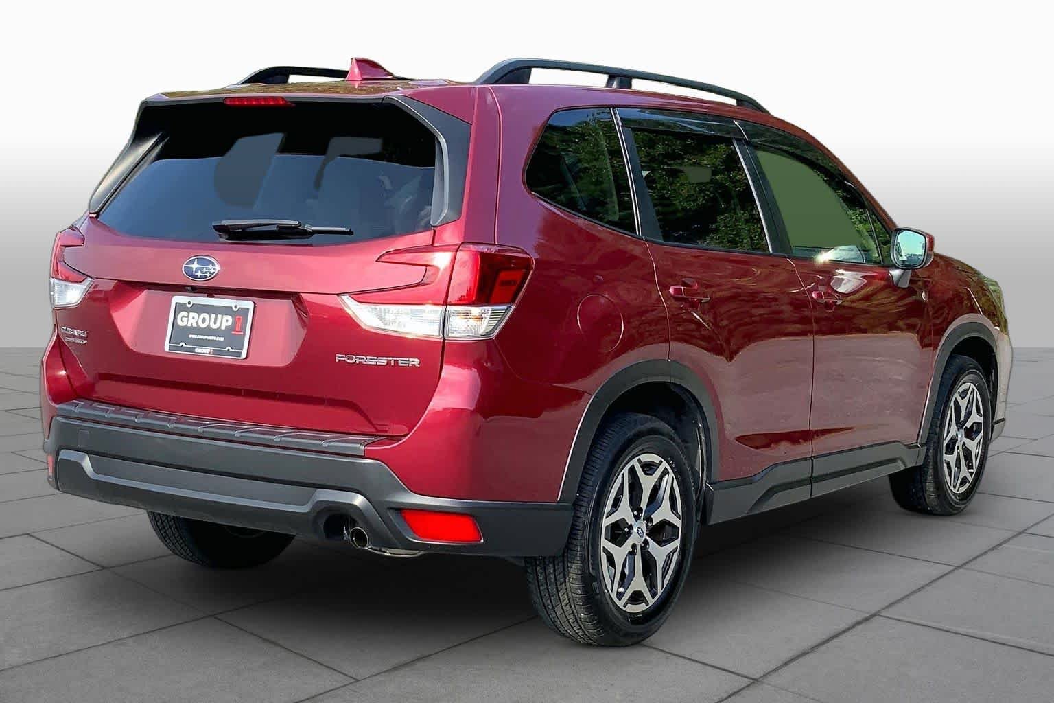 Used 2020 Crimson Red Pearl Subaru Premium image 11