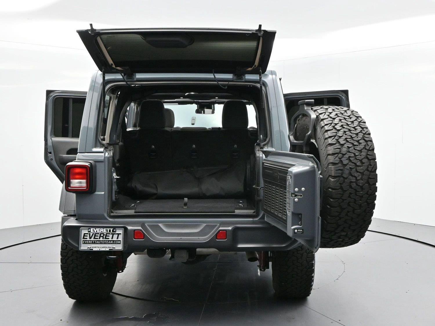 Used 2025 Anvil Clearcoat Jeep Willys image 41