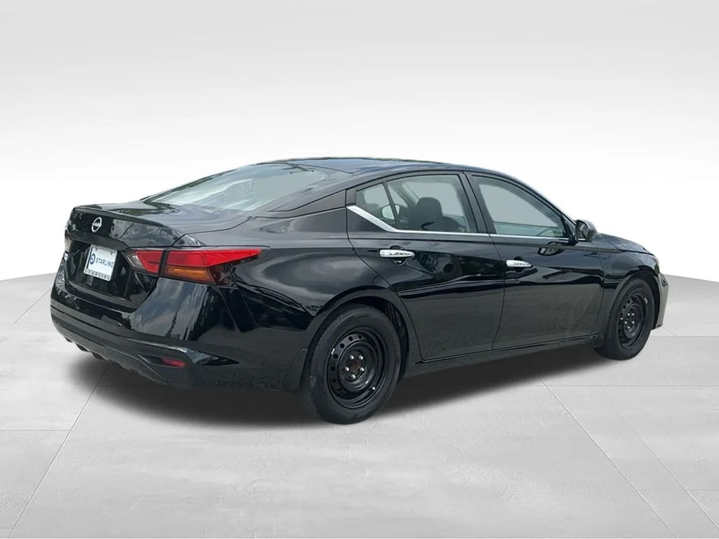 Used 2024 Black Nissan 2.5 S image 12