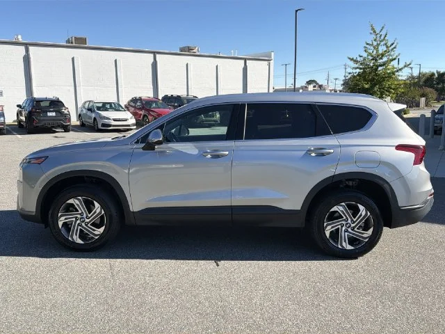 Used 2023 Silver Hyundai SEL image 10